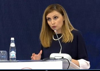 Jorida Tabaku tregon planin ekonomik të PD: Zgjidhja është taksa e sheshtë, ja si do thithim investimet e huaja