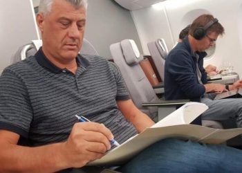 Thaçi mbërrin në Tiranë, të dielën i drejtohet publikut për akuzat