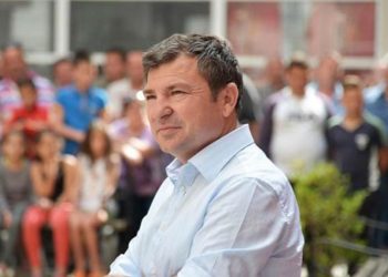 Infektohet me COVID-19 familja e Vangjush Dakos, ish-kryebashkiaku vetizolohet në shtëpi