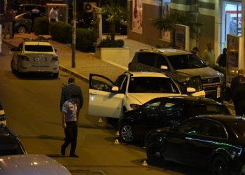 Tjetër i arrestuar për atentatin te ‘Komuna e Parisit’, drejtoi makinën nga ku u qëllua drejt Billës