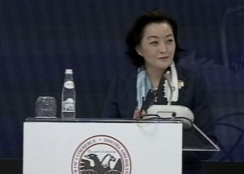 “Shqiptarët janë lodhur nga politika”, Yuri Kim për klimën e biznesit në vend: Investimet po vijnë në rënie, populli do zgjidhje