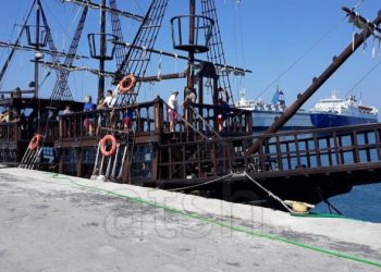 Rikthehet turizmi drejt Sazanit dhe Karaburunit, mbi 600 turistë vendas e të huaj vetëm këtë fundjavë