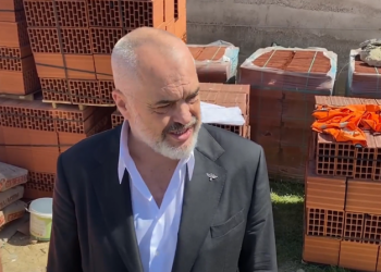 “Çudi e madhe”, Rama u përgjigjet kritikëve të Rindërtimit: Si ka mundësi që fjala e keqe, u vjen si kryefjalë edhe kur shohin punë të mirë