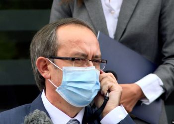 Kryeministri Hoti: Në dy javët e ardhshme parashikojmë përgjysmim të rasteve me COVID-19