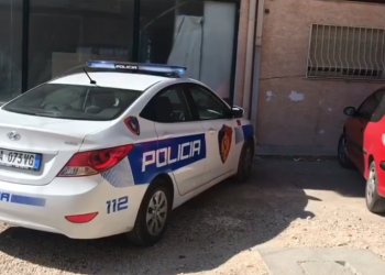 Kavajë/ Gjendet i pajetë në banesën e tij një shtetas italian, ja cilat janë dyshimet e para