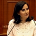 “Rrudhet” grupi demokrat në Kuvend/ Deputetja opozitare largohet, pasi u shpreh ‘pro’ paktit të 5 Qershorit