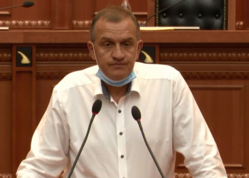 Akuzat e PD për taksën progresive, Beqaj: Po thonë gjëra deri në idiotësi, ja sa lekë u ka kursyer shqiptarëve taksa në 7 vite
