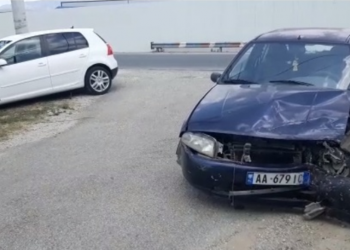 Përplasen tre makina në Fushë-Krujë, lëndohen dy prej shoferëve