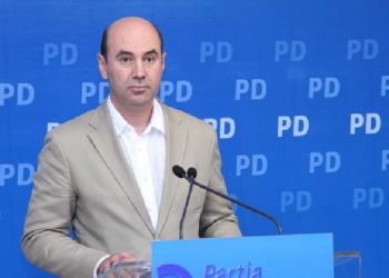“Koha e Edi Ramës ka mbaruar”, drejtuesi i fushatës së PD: Asnjë rrugë e premtuar me koncesion s’do realizohet