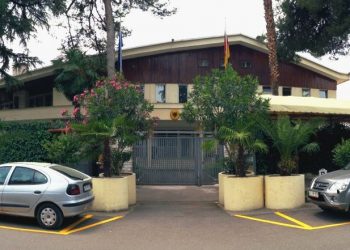 I mbylli shërbimet nga COVID-19, ambasada gjermane në Tiranë rihap zyrën e vizave