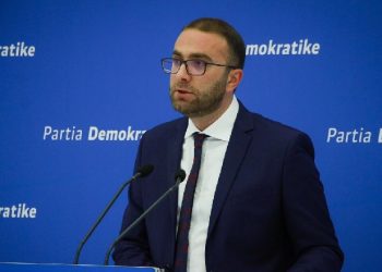 PD thirrje Ruçit: Miratoni ndryshimet e Kodit Zgjedhor, ushtro përgjegjësitë si Kryetar Kuvendi