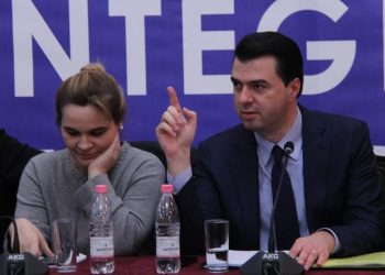 Balla ironizon Bashën dhe Kryemadhin: Ku ta gjej që të jenë në një koalicion, madje i nxis që të jenë bashkë