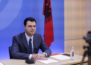 Kryetari i opozitës e nis ditën me Reganin: “Liria nuk është kurrë më shumë se një brez larg zhdukjes”