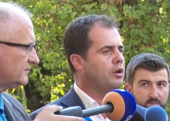 Listat e hapura/ Bylykbashi: Duan që shqiptarëve t’iu heqin mundësinë për të votuar ofertën e partive dhe të bëjnë pazare