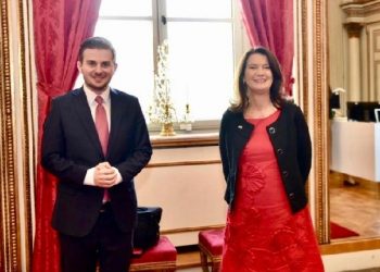 Cakaj në Stokholm: Suedia mbështetje teknike të pakushtëzuar për negociatat