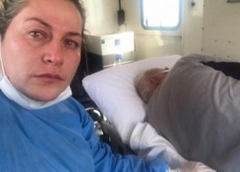 COVID-19 i merr jetën babait, mjekja shqiptare prek me fjalët: Nuk ja fal dot vetes, kam dështuar