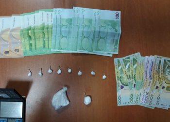 Arrestohet shpërndarësi i kokainës në Llogara, 53-vjeçarit nga Dukati i sekuestrohen drogë dhe para