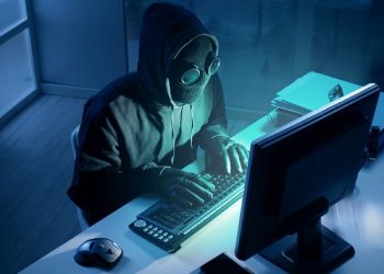 Hakerat rusë dhe kinezë mësyjnë laboratorët ku po punohet për Covid-19