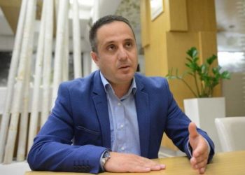 Liberalizimi i vizave/ Zëvendëskryeministri i Kosovës pas Parisit: Franca nuk bllokon, por ende hezitohet