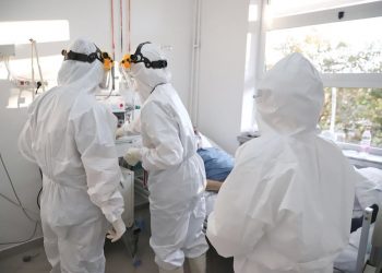 Rëndohet bilanci/ Dy persona të tjerë humbin jetën nga koronavirusi tek Infektivi
