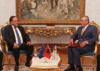 Knut Fleckenstein nis punën si këshilltar i Ruçit: Mezi pres të ndihmoj Shqipërinë drejt integrimit në BE, ja si e prita propozimin