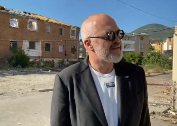 Nis rindërtimi i lagjes në Laç, Rama: Gati sheshi 4 hektarë, do të prishen 23 godina