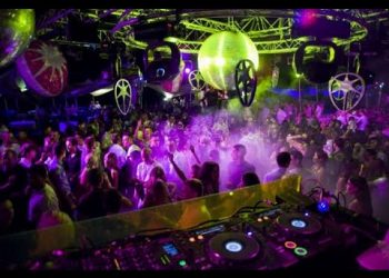 “Një gotë verë dhe njerëzit afrohen, bëhen të dashur…”/ Mjeku tregon pse u ndalua muzika: Nuk zgjidhet kjo punë me gjoba