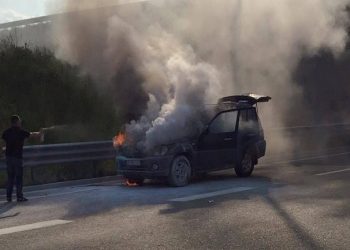 Tiranë/ Makina merr flakë në ecje, ja detajet e para