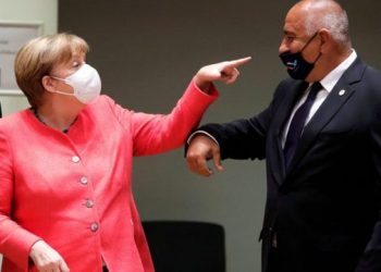 La hundën jashtë, Merkel i jep këshilla kryeministrit të Bullgarisë për vendosjen e maskës