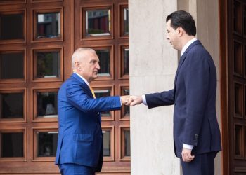 Meta pret sërish Bashën: I kërkova takim pa gdhirë mirë në lidhje me një shqetësim…