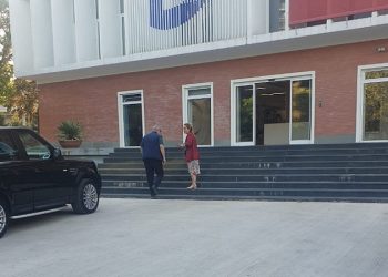 Menjëherë pas takimit të Yuri Kim me Metën, Kryemadhi i shkon në zyrë Bashës