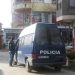 Tropojani me COVID-19 thyen rregullat dhe del nga shtëpia, ndalohet dhe gjobitet nga policia
