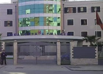Durrës/Organizuan dasma pa distancën e sigurisë, gjobiten rëndë 2 lokale
