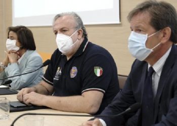 Italia i vjen në ndihmë Shqipërisë për koronavirusin/ Presidenti i Puglias telefonon Ramën: Mbështetje për sistemin shëndetësor