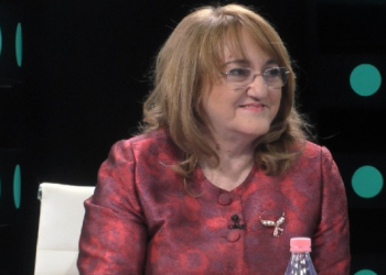 “S’dihet ç’na sjell vjeshta”/ Rakacolli: Rritjen e të infektuarve e prisnim por jo në këtë mënyrë