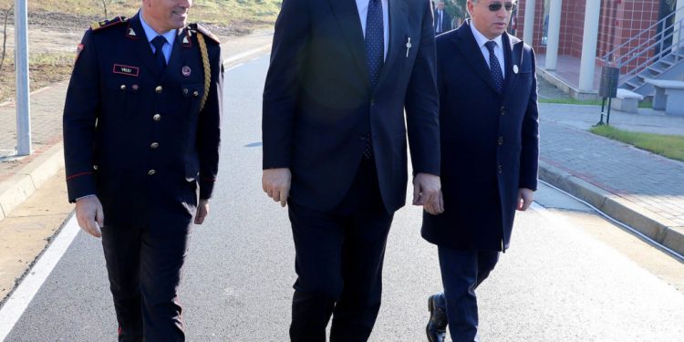 Kryeministri Edi Rama, Drejtori i Pergjithshem i Policise se Shtetit, Ardi Veliu, Ministri i Brendshem, Sander Lleshaj, ne ceremonine e inagurimit te godines se re te forcave RENEA, ne Yzberisht, me rastin e 107-vjetorit te krijimit te Policise se Shtetit./r/n/r/nPM Edi Rama, General Director of State Police, Ardi Veliu, Minister of Interior, Sander Lleshaj, at the inauguration ceremony of the new RENEA force building in Yzberisht, on the occasion of the 107th anniversary of the creation of the State Police.