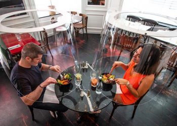 “Hani në restorante, faturën e paguajmë ne”, plani unik i Britanisë për të ndihmuar sektorin e turizmit