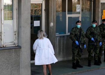 BE i hapi kufijtë, Serbia regjistron 13 viktima dhe 299 raste të reja me COVID-19 në 24 orët e fundit