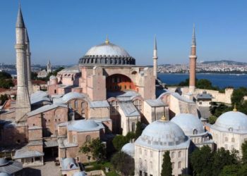 Gjykatat turke marrin vendimin: Shën Sofia do të shndërrohet në xhami