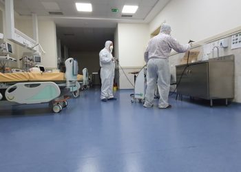 Alarm në Spitalin e Traumës, një tjetër mjek infektohet me koronavirus