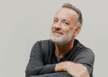“Virusi vret njerëz”/ Mesazhi i aktorit Tom Hanks pasi fitoi betejën me COVID-19: Bëni pjesën tuaj në parandalimin e tij