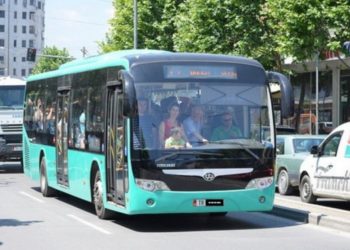 A do të ndërpritet sërish shërbimi urban? Shoqata e Transportit merr nesër vendimin