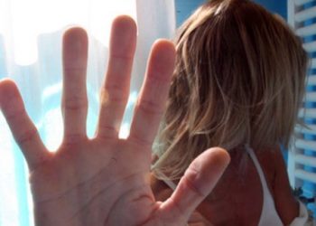 “Abuzonin seksualisht, 16-vjeç më dhanë kokainë”/ Dëshmia rrëqethëse e vajzës nga Fushë-Kruja: Më kërcënonin se…
