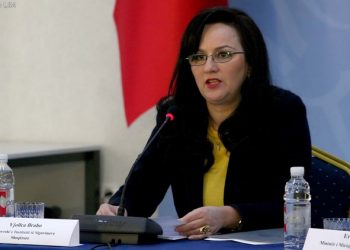 Shefja e Inspektoriatit Shëndetësor me Covid? Vjollca Braho shtrohet në spital