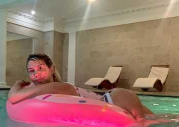 Foto/ Nënë e 5 fëmijëve, Wanda Nara ngre “temperaturat” në Instagram me pozat e reja intime