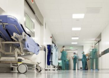 Konkluzioni i britanikëve: Mijëra njerëz janë infektuar nga spitalet