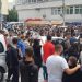 Kosovë/Policia ndërpret grumbullimet e fansave të Mozzik nëpër qytete