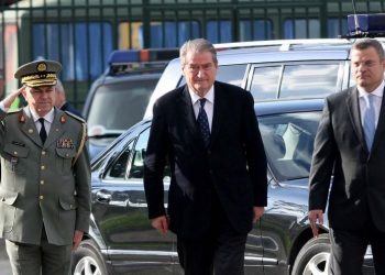 Kur NATO përjashtonte Shqipërinë dhe s’lejonte Imamin e Gjunkshin në mbledhje: Sekretet tona i shiten Serbisë dhe Rusisë