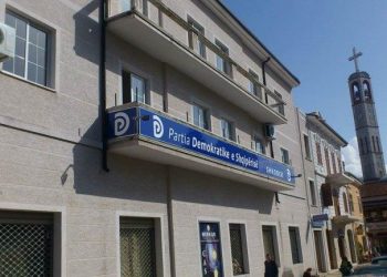 Opozita akuzon spitalin rajonal të Shkodrës si vatër infeksioni nga fillimi i pandemisë