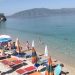 Me gushtin nis fluksi i turistëve, pushuesit dynden në Vlorë